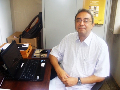 Professor Júlio Lisboa - UEL